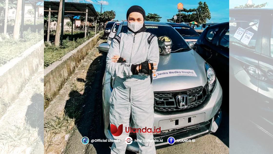 Svita Eka Ristie Ramdhan, Ibu Rumah Tangga yang Siap Tancap Gas di Sirkuit Halilintar Drag Race and Bike Bolsel 2025 /
